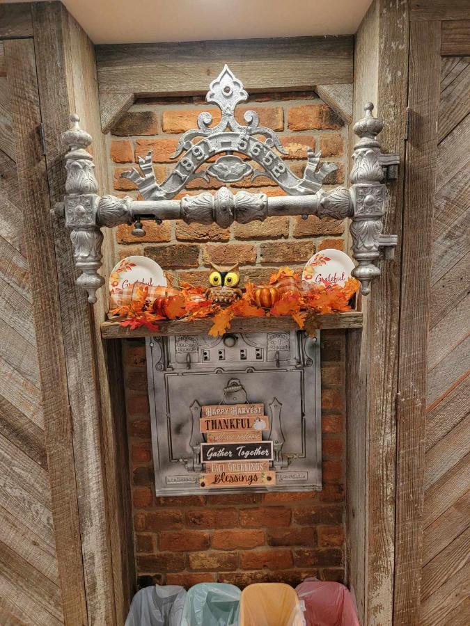 Moonlight Manor Bed & Breakfast Флойд Экстерьер фото