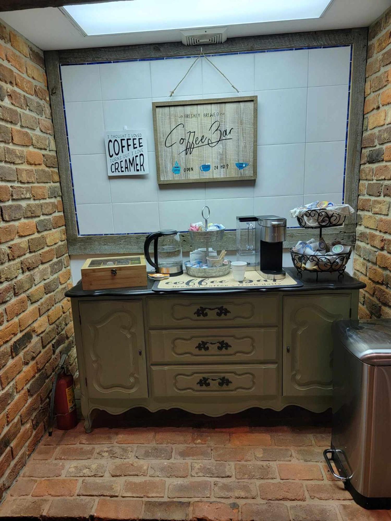Moonlight Manor Bed & Breakfast Флойд Экстерьер фото