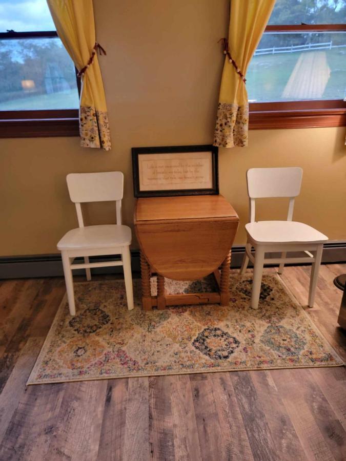 Moonlight Manor Bed & Breakfast Флойд Экстерьер фото